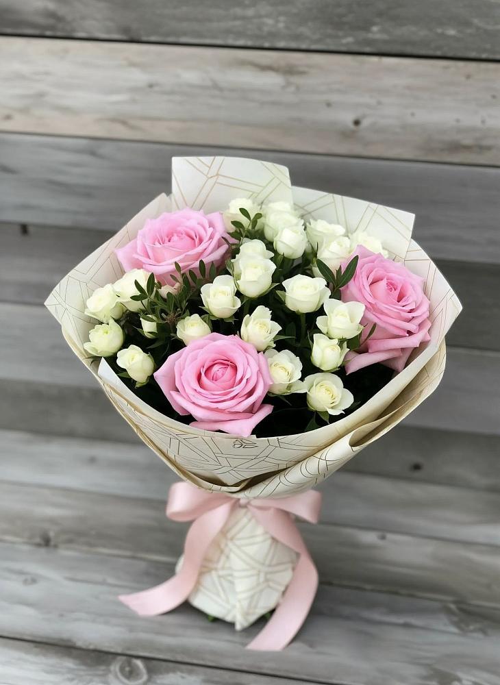 Букет цветов из: Розы в Губкине