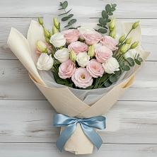 Букет цветов из:  Лизиантусы в Губкине