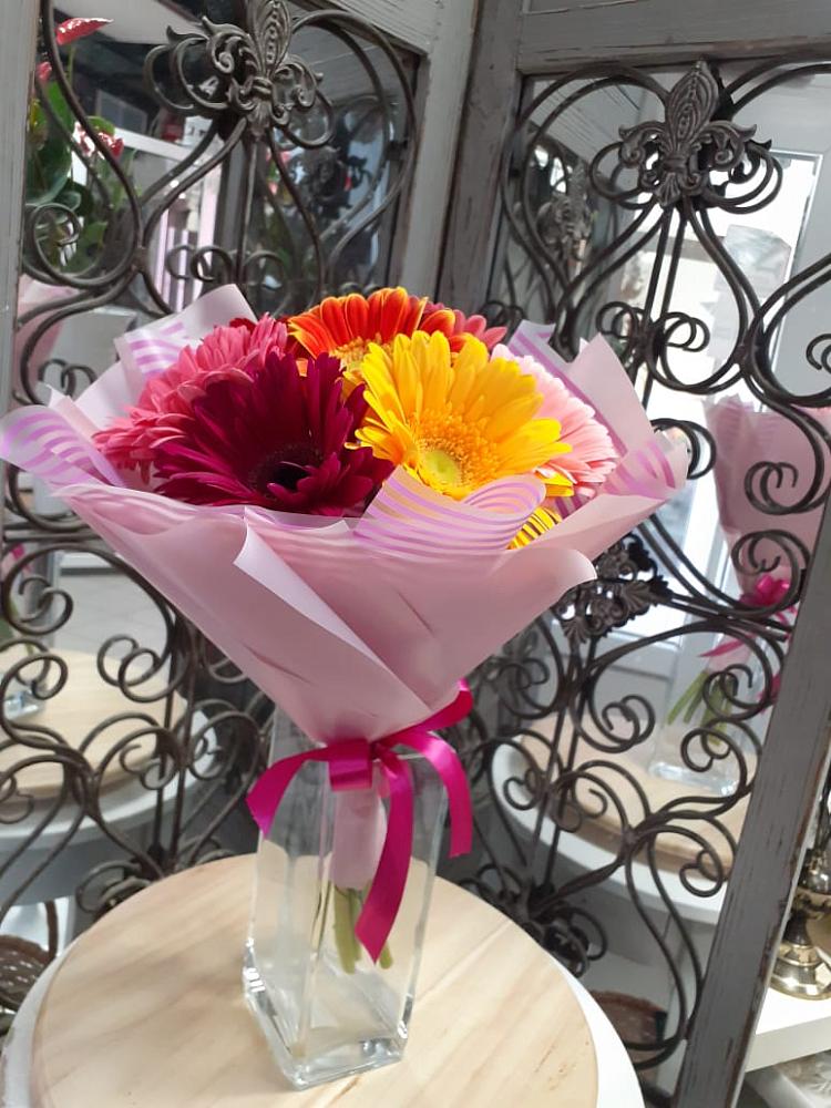 Букет цветов из: Герберы в Губкине