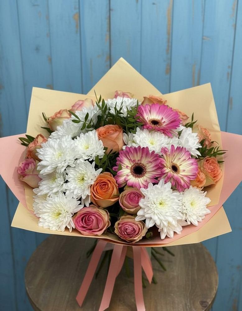 Букет цветов из: Розы, Герберы и Хризантемы в Губкине
