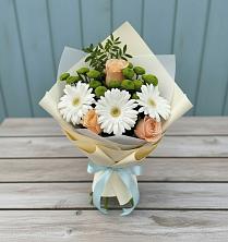 Букет цветов из:  Герберы, Розы и Хризантемы в Губкине