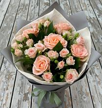 Букет цветов из:  Розы в Губкине