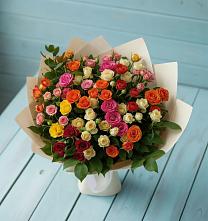 Букет Микс из разноцветных кустовых роз в Губкине