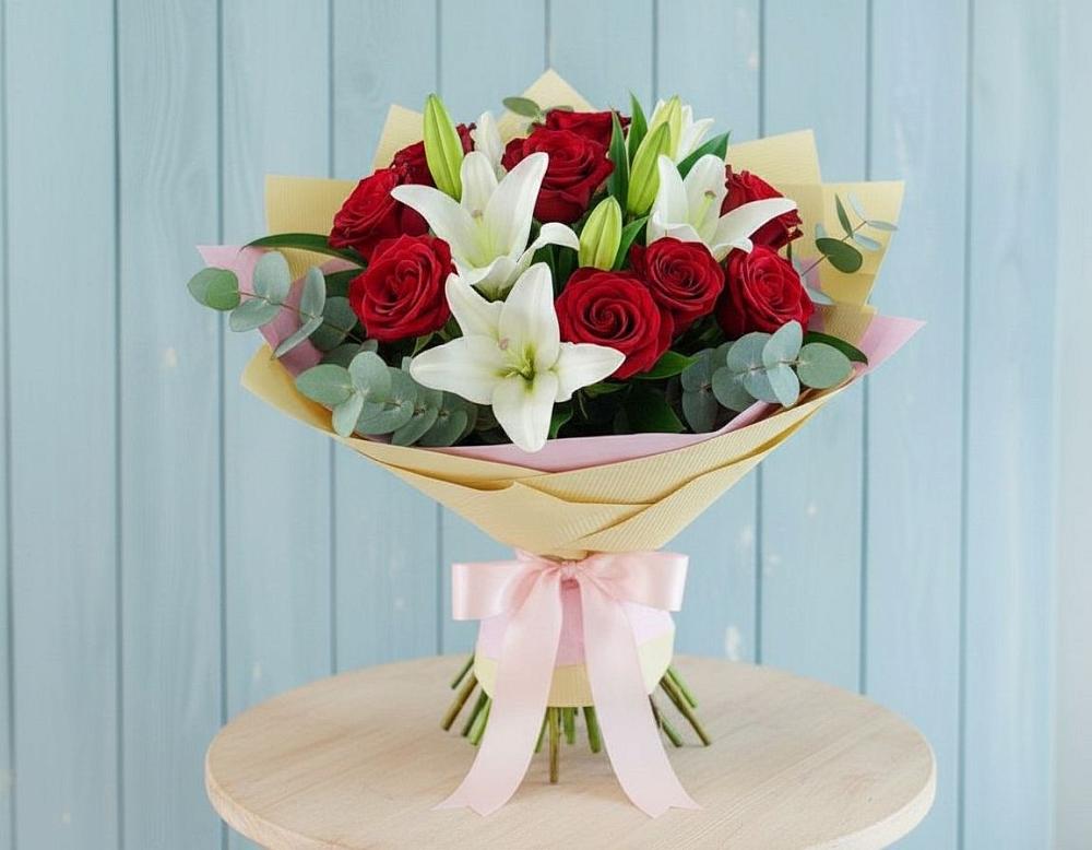 Букет цветов из: Лилии и Розы в Губкине